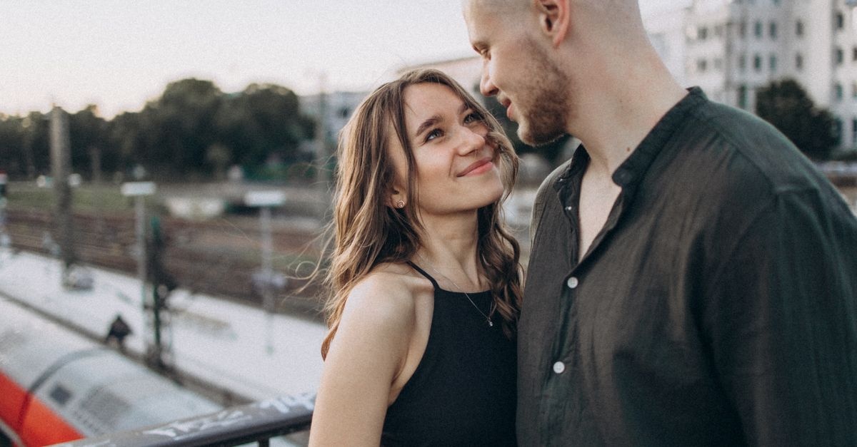 Freunde bleiben nach einem Liebesgeständnis: So rettest du eure Freundschaft