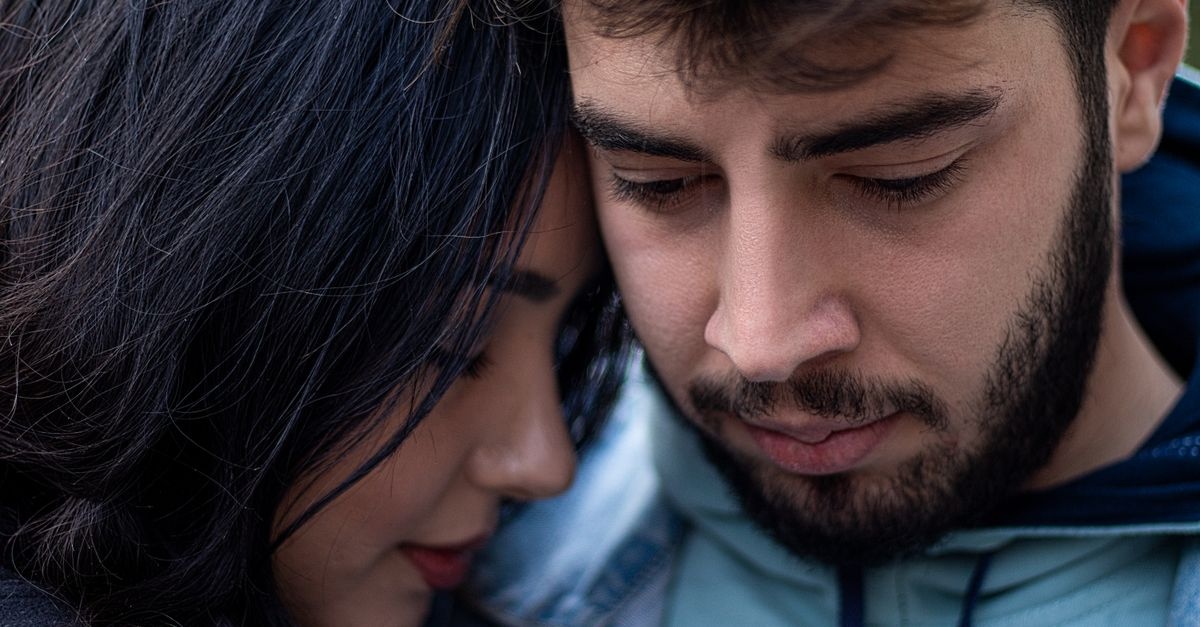 Wenn Gefühle auf Abstand gehen: Was tun, wenn dein Partner emotional dichtmacht?