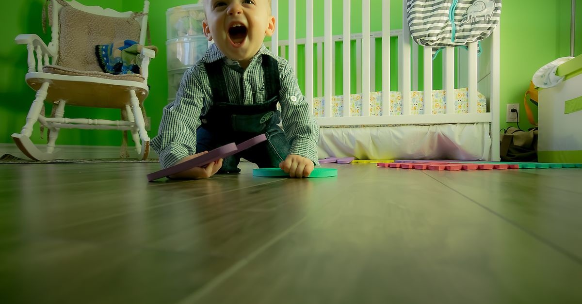 Kein Krabbeln? Kein Problem! Was es bedeutet, wenn dein Baby das Krabbeln auslässt
