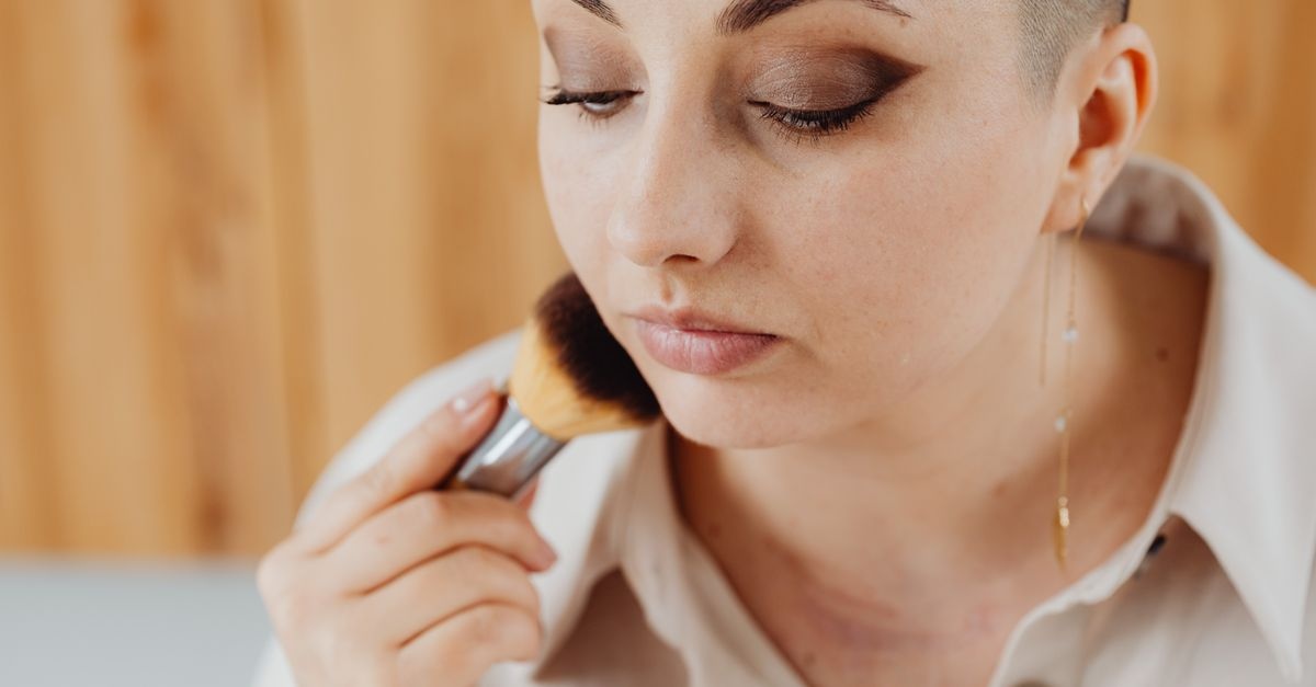 Sanft zum Teint: So findest du die perfekte Foundation für empfindliche Haut